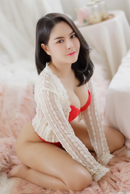 SophiaCuteBabe1 English,Blue,46-50kg,Vietnamese,Ladies